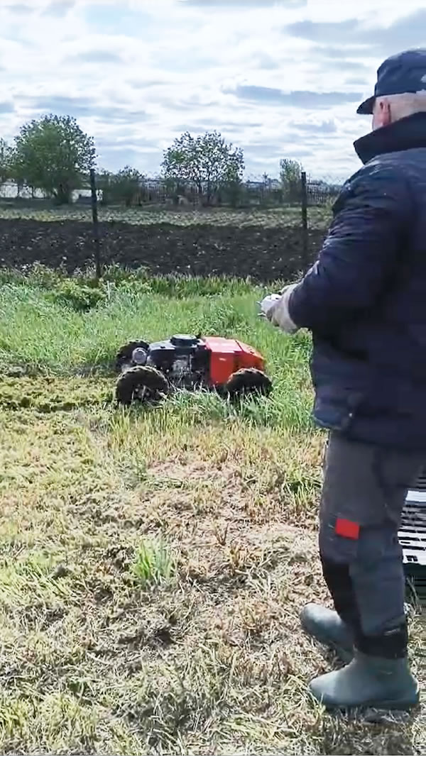 satisfied customer’s feedback of remote control wheeled lawn mower