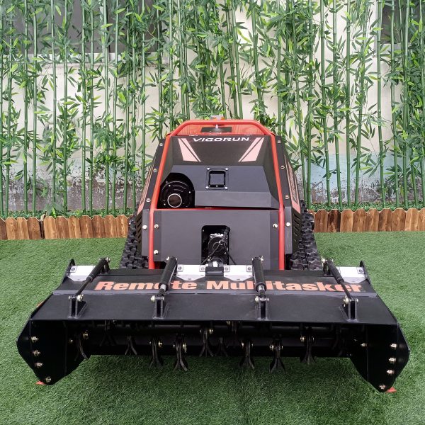 Remote control flail mower (MTSK1000 with flail mower) - Image 4