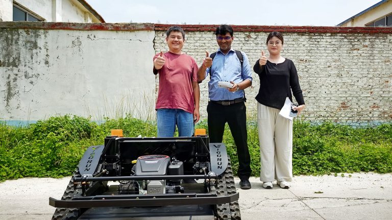Indian Client Visits Vigorun Tech for Strategic Talks on Remote Control Mower Market Development