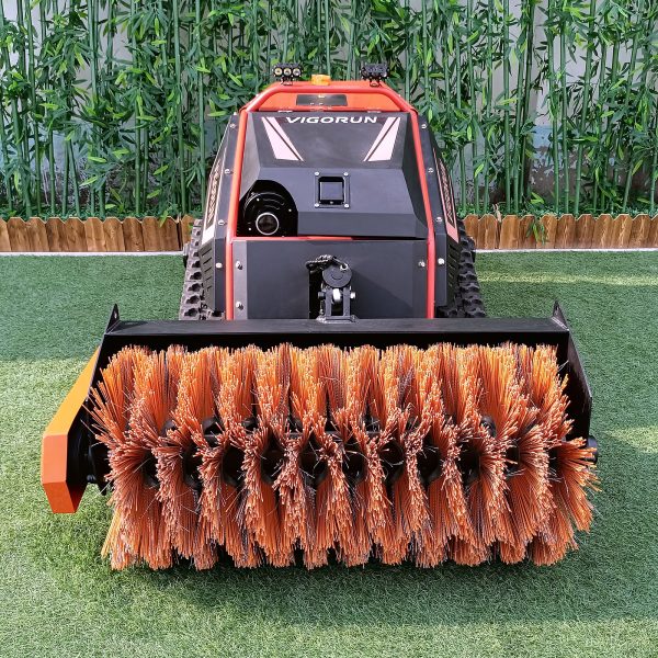 Remote control snow brush (MTSK1000 with brush) - Image 3